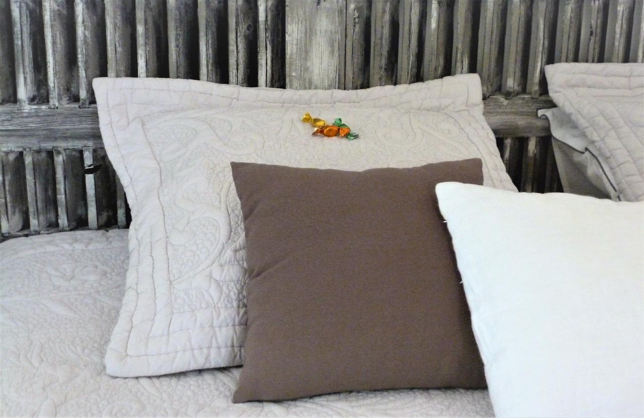 Les Terrasses - Gordes Guest House Bagian luar foto